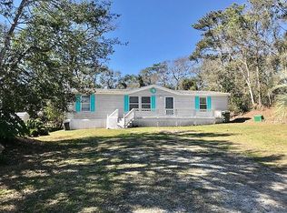 319 Fairview Dr, Emerald Isle, NC 28594
