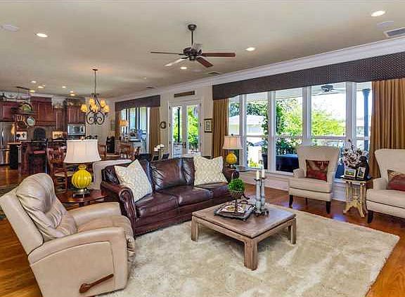 4th image of 4068 Cypress Shores Dr N