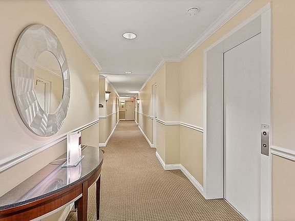 3rd image of 3646 Ashworth Dr Unit 205