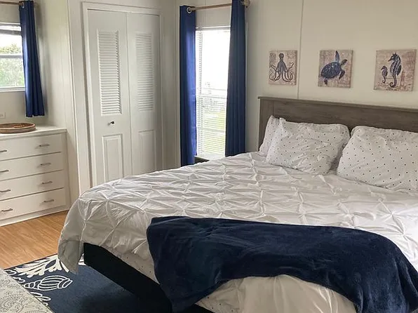 927 W Xanadu Ave, Venice, FL 34285