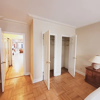 Rented by New York Residence | media 61