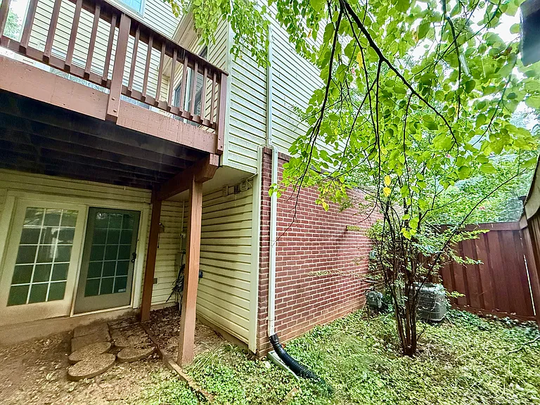 4028 Heatherstone Ct — Photo 41