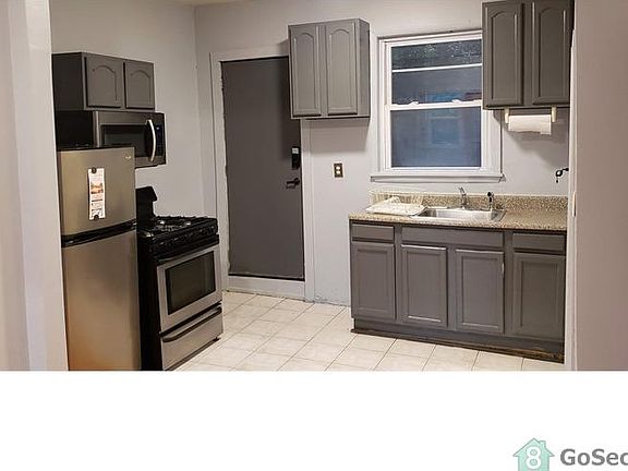 3rd image of 80 York Ave Floor 1