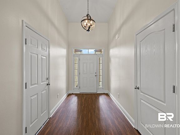 4th image of 340 Knollwood Ave
