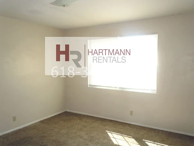 1106 Arrowhead Dr — Photo 4
