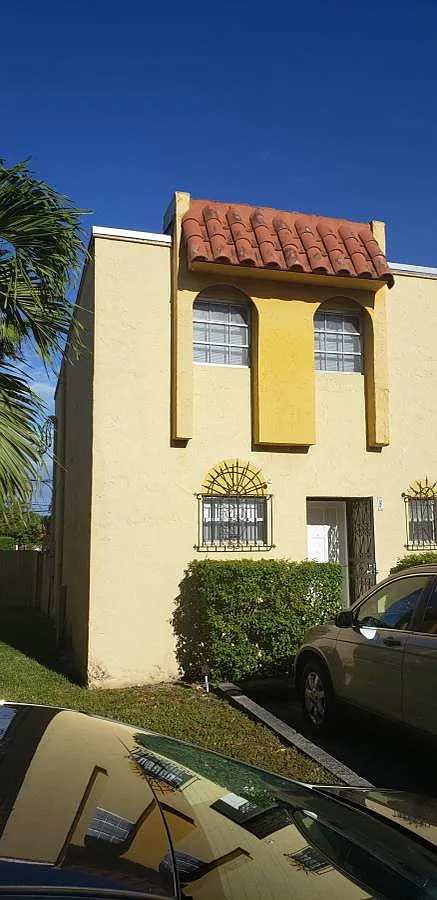 2 bed, 2.5 bath, 1260 sqft, $2,470 — Photo 3