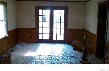2nd image of 1301 Hickory Hollow Ln
