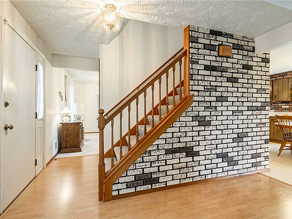 2nd image of 278 Rockway Dr