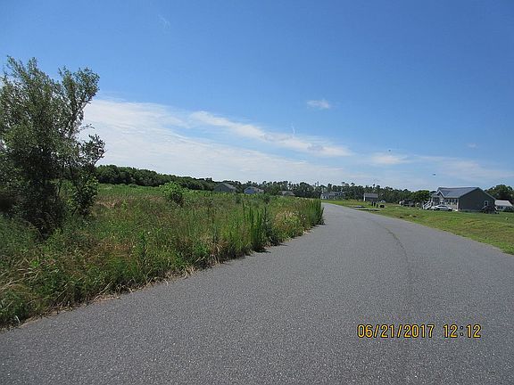 Paved sub-div'n roads