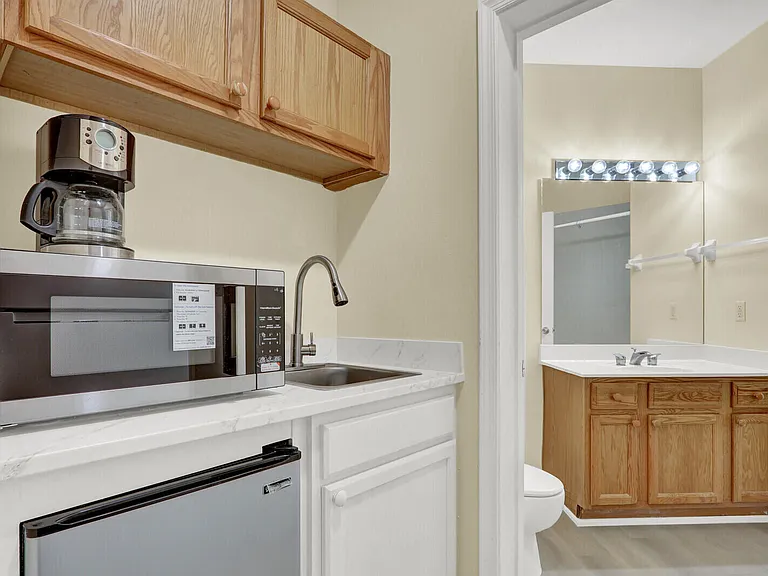 8319 Mulligan Cir — Photo 23