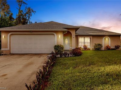 916 Ardmore St, Lehigh Acres, FL, 33936