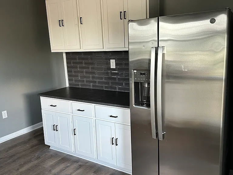 629 Sheldon Ave — Photo 6
