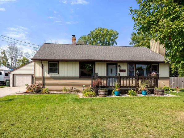 1025 Hennes Ct, Kaukauna, WI 54130