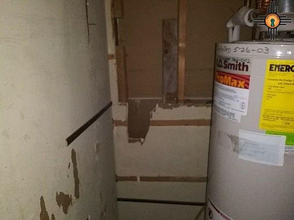 2nd image of 833 E Canadian St