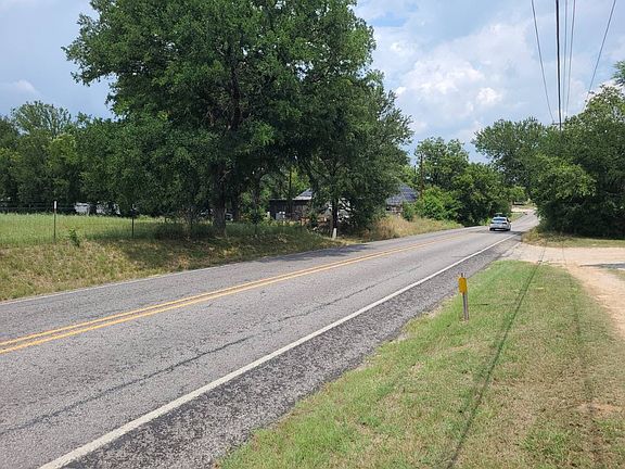 4th image of 806 Lipan Dr