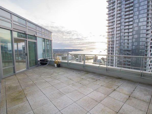 2 bedroom rental in Vancouver — photo 17
