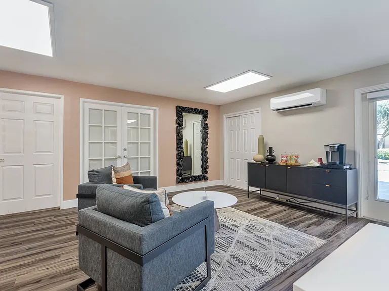 Chatsworth Pointe Apartment Homes — Photo 23