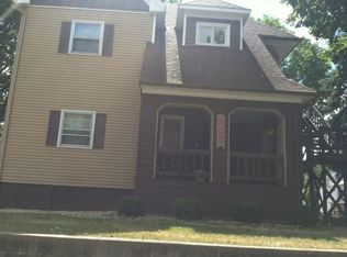 805 E Monroe St, Bloomington, IL