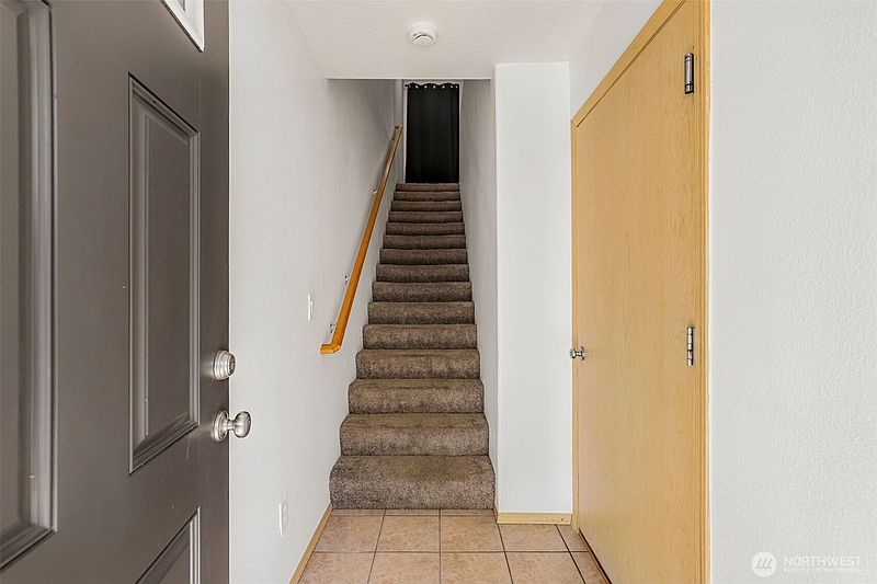 4th image of 4436 NE Nicholson Loop