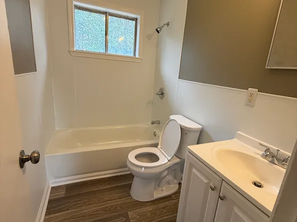 1117 Valley Forge Rd, Dothan, AL 36301