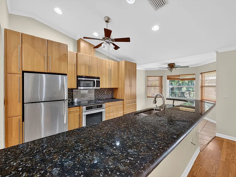 6890 Circle Dr — Photo 12