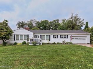 40 Idlewood Dr, Dallas, PA 18612