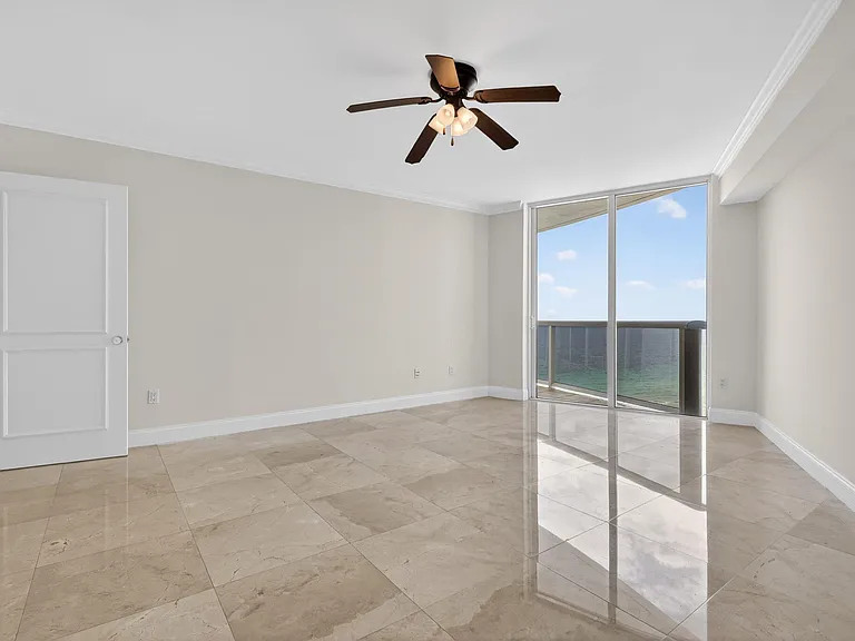 18911 Collins Ave #2303 — Photo 13