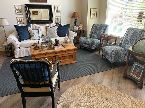 5th image of 1290 Versailles Cir