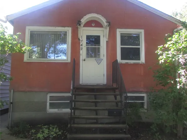 1742 Quebec Street, Regina, SK S4P 1J3