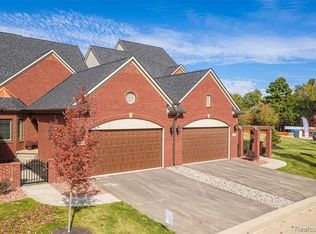 9834 Nature Valley Dr #56, Brighton, MI