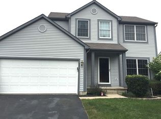 516 Cricket Run Rd, Lewis Center, OH 43035