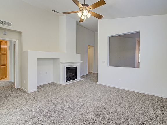 3rd image of 2034 Horseshoe Glen Cir