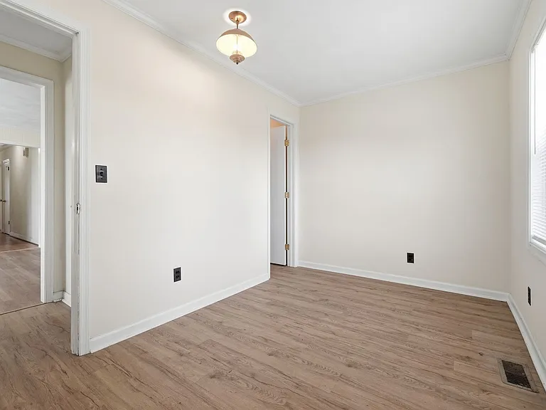 524 Benefit Rd — Photo 17