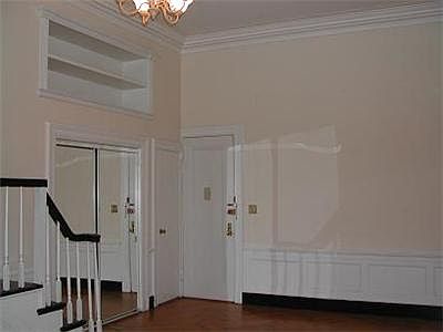 2nd image of 18 E 67th St