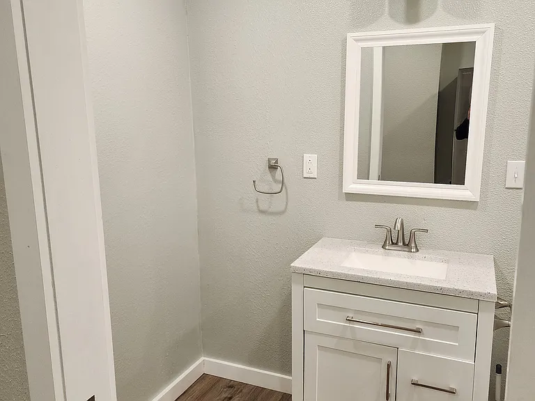 305 Canal St #3 — Photo 9
