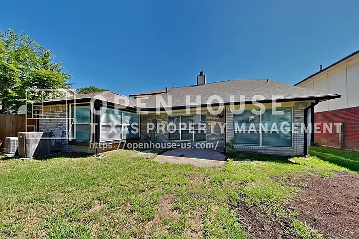16315 Chimneystone Dr — Photo 20