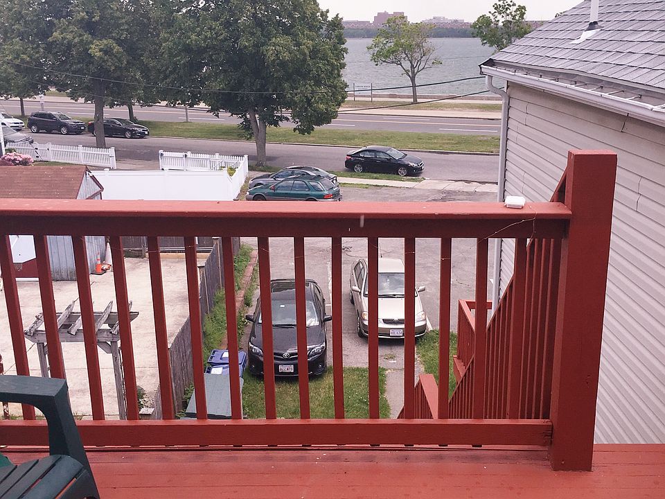 2nd image of 30 Marine Rd