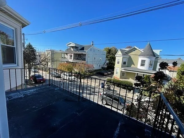 88 Glen St #2 — Photo 12