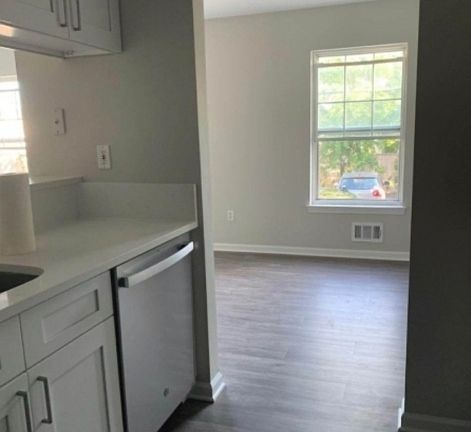 4th image of 124 Union Ave #4