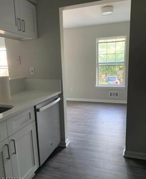 124 Union Ave #4 — Photo 4