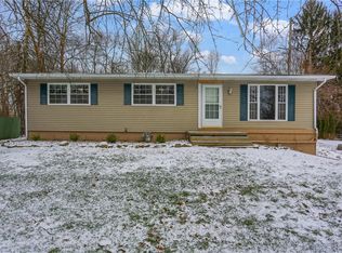 16 Birch Dr, Greenville, PA 16125