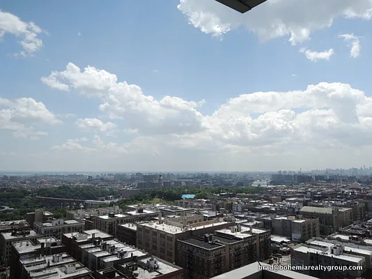 Rented by Bohemia Realty Group | media 31