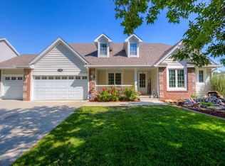 7501 Barnsley Dr, Johnston, IA 50131