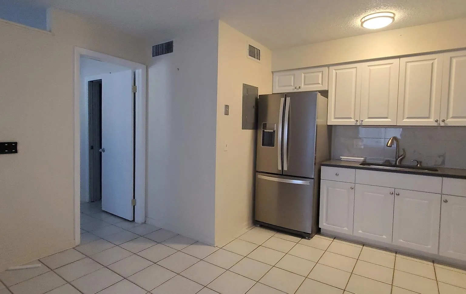 1 bed, 442 sqft, $1,095 — Photo 2