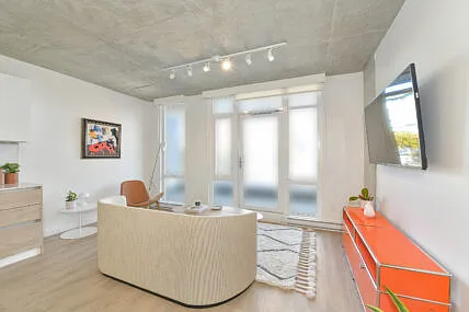 1097 View St — Photo 13