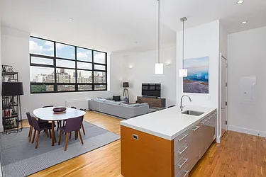 360 Furman Street, #918