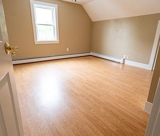 4th image of 132B Cedar St #3
