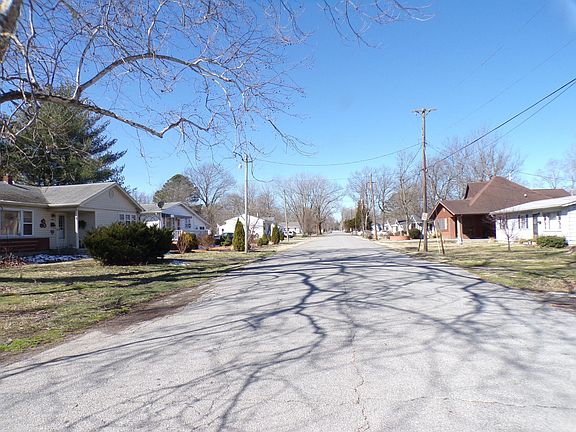 5th image of 2005 Roblee Ave