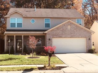 12185 Sagamore Woods Dr, Fishers, IN 46037