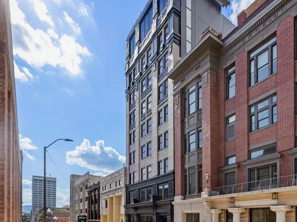117 E 7th St #203, Chattanooga, TN 37402